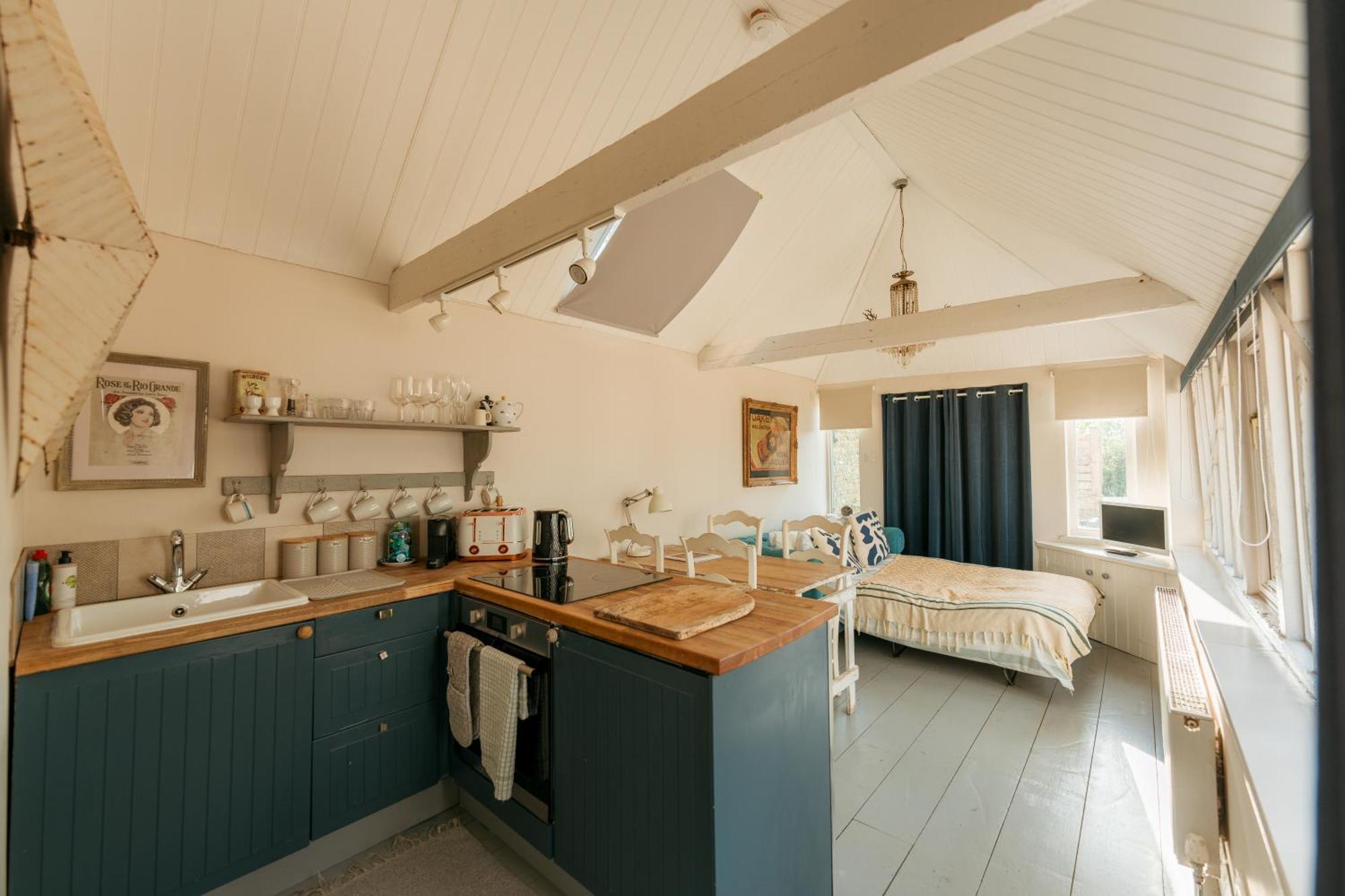 Little Lodge At Blue Door Barns Beddingham 外观 照片
